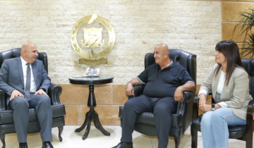 خريش يستقبل مارسال عون لبحث سبل التعاون بين الدفاع المدني والبلدية خريش يستقبل مارسال عون لبحث سبل التعاون بين الدفاع المدني والبلدية