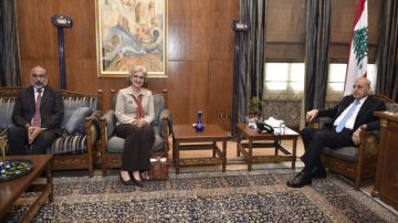 كرامي أطلعت بري على واقع المدارس في الجنوب