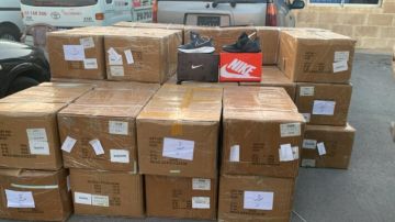 الجمارك: قوة من ضابطة صيدا تمكنت من توقيف بيك اب محملا بالاحذية الاجنبية المهربة الجمارك: قوة من ضابطة صيدا تمكنت من توقيف بيك اب محملا بالاحذية الاجنبية المهربة