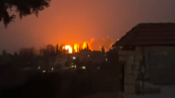 العدو الصهيوني يصعد اعتداءاته جنوبا ويقصف مبان سكنية في بلدات جنوبية عدة ...وارتقاء شهيد وجرح ثمانية في غارة بين العباسية وطورا العدو الصهيوني يصعد اعتداءاته جنوبا ويقصف مبان سكنية في بلدات جنوبية عدة ...وارتقاء شهيد وجرح ثمانية في غارة بين العباسية وطورا