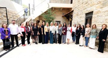 اللبنانية الأولى تزور مشروع نساء الشمس التابع لجمعية سطوح بيروت وتؤكد على أهمية تمكين المرأة واستدامة المبادرات الاجتماعية