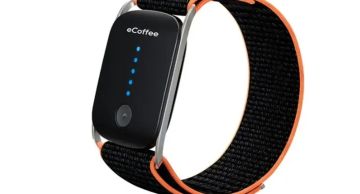 سوار إلكتروني صيني يعد باستبدال القهوة بصعقات كهربائية خفيفة