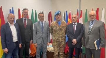 لجنة الشؤون الخارجية زارت مقر اليونيفيل واكدت دعمها لعمل قوات حفظ السلام والجيش اللبناني لجنة الشؤون الخارجية زارت مقر اليونيفيل واكدت دعمها لعمل قوات حفظ السلام والجيش اللبناني