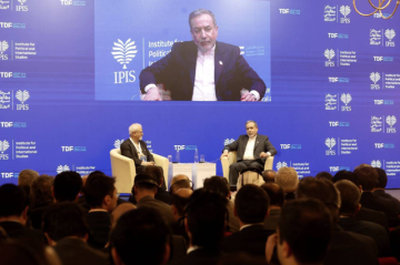 عراقجي: الدعوات للتفاوض مع إيران قد استأنفت من جديد عراقجي: الدعوات للتفاوض مع إيران قد استأنفت من جديد