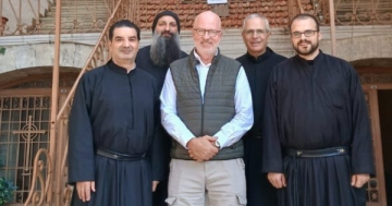 القنصل العام لفرنسا في لبنان زار دير مار أنطونيوس قزحيا