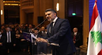 بازرلي خلال لقاء حاشد للمحامين: نريد نقابة مستقلة قوية ورائدة.. ونقيبا مهنيا موزونا حازما لا تستهويه المراكز لأنه يتبوأ أرفعها