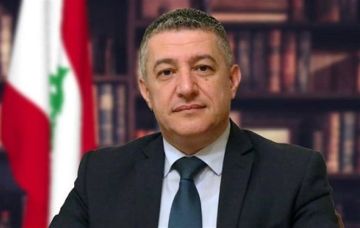 جورج عطالله لرياض سلامة: يا حرامي يللي متلك لازم يتختخ بالحبس جورج عطالله لرياض سلامة: يا حرامي يللي متلك لازم يتختخ بالحبس