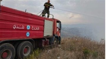 الدفاع المدني يواصل جهوده في إخماد حرائق اندلعت في مناطق عدة الدفاع المدني يواصل جهوده في إخماد حرائق اندلعت في مناطق عدة