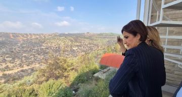 وزيرة البيئة تفقدت مواقع الحرائق: لتعزيز الدفاع المدني بالامكانات المطلوبة