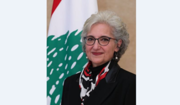 وزيرة التربية أسفت لاستهداف مدير مدرسة المنصوري: أدعو المسؤولين عن المدارس إلى الاصرار على الصمود و العمل التربوي الدؤوب وزيرة التربية أسفت لاستهداف مدير مدرسة المنصوري: أدعو المسؤولين عن المدارس إلى الاصرار على الصمود و العمل التربوي الدؤوب