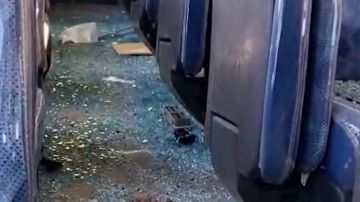 بالفيديو: القصف يصيب حافلة لنقل الطلاب