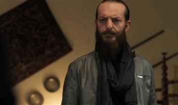 بالفيديو.. نجم مسلسل الهيبة يترك الديانة الدرزية ويعتنق المسيحية