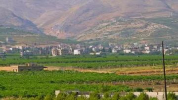 دهم منازل مطلوبين في بلدة حورتعلا