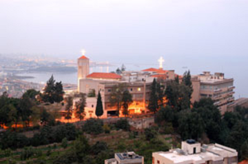 عبدو قرباني للنشرة: البابا اختار زيارة دير الصليب لقيمته الكبيرة ولا سيما أنه يتسع لحوالي ألف مريض