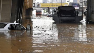 بالفيديو: شتوة حرزانة تغرق الطرقات! بالفيديو: شتوة حرزانة تغرق الطرقات!