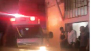 مشاهد أولية من عين الحلوة: سيارات الإسعاف تهرع الى الموقع المستهدف