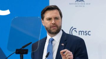 نائب الرئيس الأميركي على خط تسوية النزاع في أوكرانيا