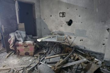 إصابة امرأة سورية بهجوم صاروخي على حي مدني في منطقة المزة بدمشق إصابة امرأة سورية بهجوم صاروخي على حي مدني في منطقة المزة بدمشق