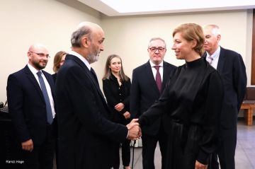 جعجع لمستشارة ماكرون: اسألي بري جعجع لمستشارة ماكرون: اسألي بري