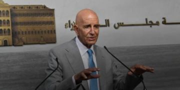 مصادر حكومية تعليقا على كلام باراك: لبنان في حالة حرب لكن التصعيد لن يتوسع بشكل كبير رغم القلق من استهداف نقاط حول العاصمة مصادر حكومية تعليقا على كلام باراك: لبنان في حالة حرب لكن التصعيد لن يتوسع بشكل كبير رغم القلق من استهداف نقاط حول العاصمة