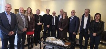 منسق المرده كندا يشارك في افطار المطران تابت على شرف رئيس حزب الكتائب منسق المرده كندا يشارك في افطار المطران تابت على شرف رئيس حزب الكتائب