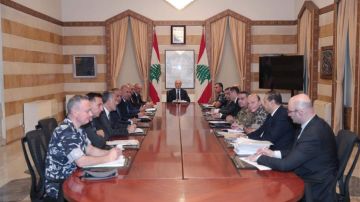 اجتماع أمني برئاسة الحجار: تشديد على مكافحة الجريمة والتهريب وضبط المخيمات والتحضير لزيارة البابا اجتماع أمني برئاسة الحجار: تشديد على مكافحة الجريمة والتهريب وضبط المخيمات والتحضير لزيارة البابا