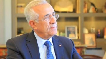 سليمان: لالتزام الضوابط الذاتية عند استعمال المنابر الإعلامية والسياسية سليمان: لالتزام الضوابط الذاتية عند استعمال المنابر الإعلامية والسياسية