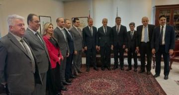 مرقص زار نقابة المحامين في بيروت مهنئا مرتينوس: للتعاون في الملفات التشريعية مرقص زار نقابة المحامين في بيروت مهنئا مرتينوس: للتعاون في الملفات التشريعية