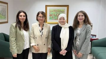 الحريري تبحث مع وفد من اليسوعية إطلاق دبلومات جديدة في الحوار والأديان والروحانيات