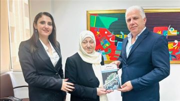 بهية الحريري تتسلم كتاب بول الحامض عن الإصلاح الإداري