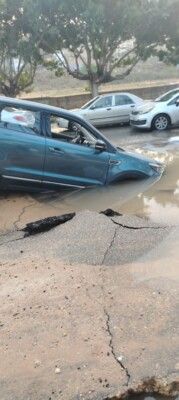 وزارة الأشغال عن الانخساف الجزئي في خلدة: تضرر كبير في قسطل رئيسي يزود بيروت وضواحيها بالمياه والفرق الفنية تعالج الخلل