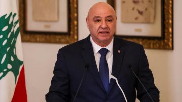 من العاهل السعودي والملك تشارلز... برقيات تهنئة بالاستقلال إلى الرئيس عون