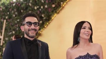 برسالة رومانسية.. أحمد حلمي يحتفل بعيد زوجته ميلاد منى زكي (فيديو)