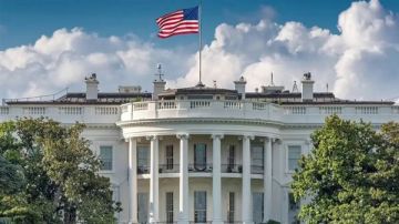 إغلاق البيت الأبيض هجوم مسلح يهز محيط الرئاسة الأميركية ويسقط قتلى!