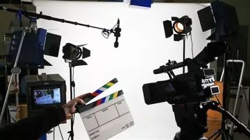 خلال تصوير أحد مشاهدها.. فنانة شهيرة تنجو من الموت هذا ما حصل معها (صورة)