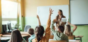 بـ 10 ملايين دولار.. محكمة أميركية تعوض معلمة!