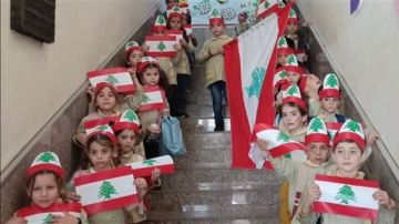 ثانوية المهدي - الغازية تحيي عيد الاستقلال بأنشطة تربوية ووطنية ثانوية المهدي - الغازية تحيي عيد الاستقلال بأنشطة تربوية ووطنية