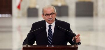 سلام من السرايا مساء اليوم: من دون الأمن والاستقرار لا استثمار يأتي ولا اقتصاد ينمو سلام من السرايا مساء اليوم: من دون الأمن والاستقرار لا استثمار يأتي ولا اقتصاد ينمو