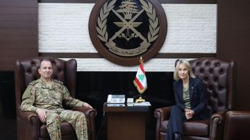 قائد الجيش استقبل ممثلة المفوضية السامية للأمم المتحدة لشؤون اللاجئين