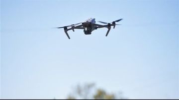 محلقة ألقت صباح اليوم 3 قنابل على شاطئ رأس الناقورة