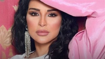 بالحرام.. ماغي بو غصن تشوق الجمهور برقم وباب مغلق (صورة)