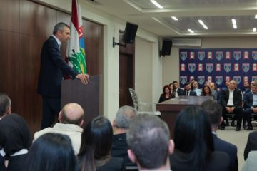 طوني فرنجية: بعد التسبب بتهجير اللبنانيين يطالبون بحقهم في الاقتراع ويتناسون أموالهم المنهوبة طوني فرنجية: بعد التسبب بتهجير اللبنانيين يطالبون بحقهم في الاقتراع ويتناسون أموالهم المنهوبة