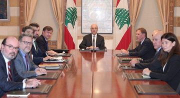 الحجار يستقبل وفد وزارة الخزانة الأميركية في مكتبه