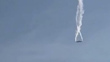 بالفيديو: لحظة تحطم طائرة بالفيديو: لحظة تحطم طائرة