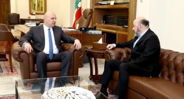 الرئيس عون يبحث مع موفد جعجع أبرز الملفات السياسية الراهنة الرئيس عون يبحث مع موفد جعجع أبرز الملفات السياسية الراهنة