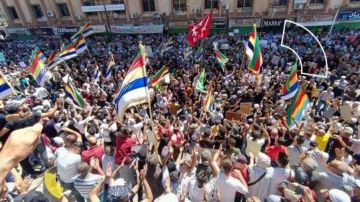 المرصد السوري: العلويون يتظاهرون في مدن عدة رفضا للانتهاكات بحقهم