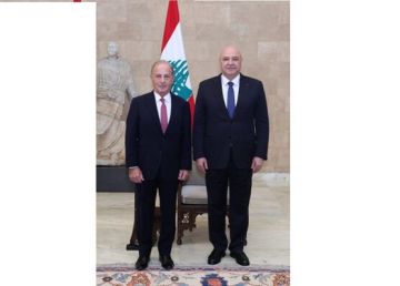 الرئيس عون تسلم أوراق اعتماد السفير الأميركي وتأكيد على تعزيز العلاقات الأميركية-اللبنانية الرئيس عون تسلم أوراق اعتماد السفير الأميركي وتأكيد على تعزيز العلاقات الأميركية-اللبنانية