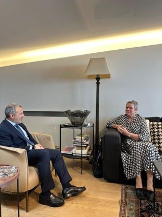 باسيل استقبل سفيرة الاتحاد الأوروبي في لبنان: بحث في سبل تعزيز التعاون في المجالات المشتركة باسيل استقبل سفيرة الاتحاد الأوروبي في لبنان: بحث في سبل تعزيز التعاون في المجالات المشتركة