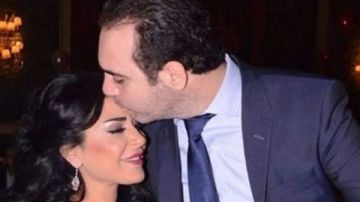 خسر ملايين الدولارات في المصارف.. فنان لبناني شهير يكشف حقيقة انفصاله عن زوجته (فيديو) خسر ملايين الدولارات في المصارف.. فنان لبناني شهير يكشف حقيقة انفصاله عن زوجته (فيديو)