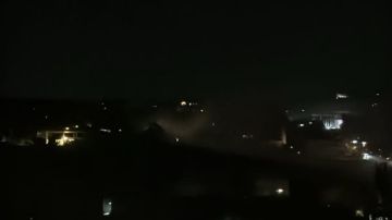 عاجل غارة تستهدف سيارة في دوحة كفررمان - جنوب لبنان عاجل غارة تستهدف سيارة في دوحة كفررمان - جنوب لبنان